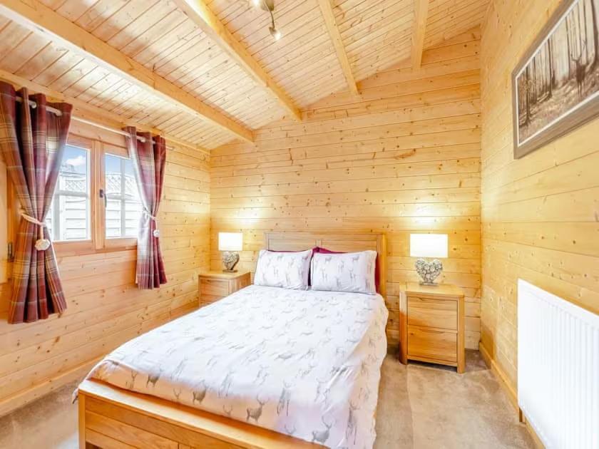 Lochinvar - Clydesdale Log Cabin With Hot Tub Эйрдри Экстерьер фото